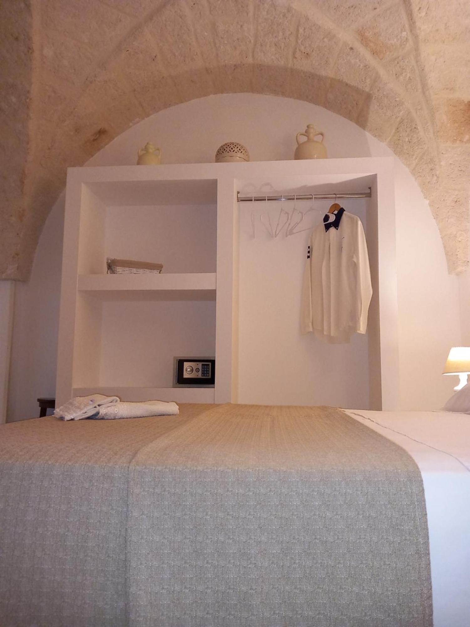 Antica Via Roma B&B E RELAX Montalbano  Cameră foto